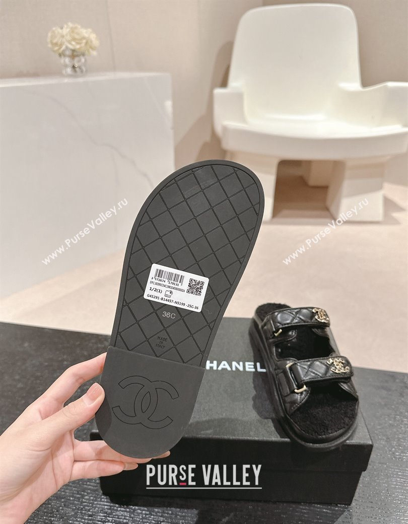 Chanel Quilted Calfskin Shearling Wool Flat Slides Sandal with Chain CC Black 2024 (KL-241121149)