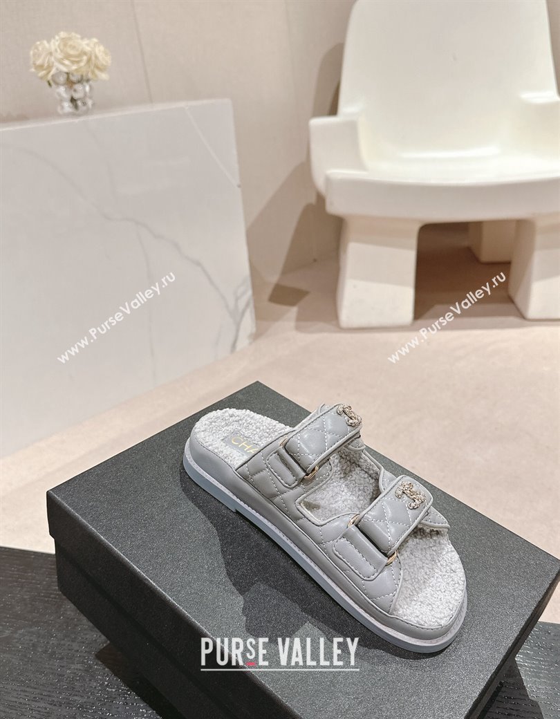 Chanel Quilted Calfskin Shearling Wool Flat Slides Sandal with Chain CC Grey 2024 (KL-241121152)