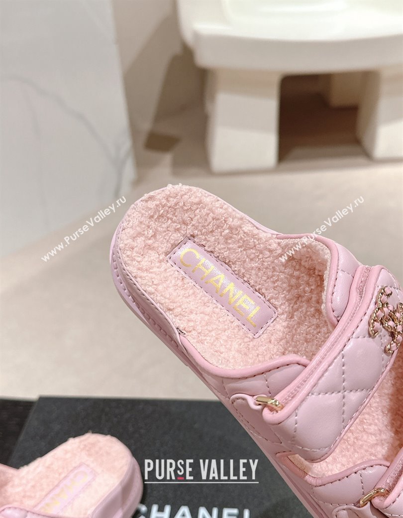 Chanel Quilted Calfskin Shearling Wool Flat Slides Sandal with Chain CC Light Pink 2024 (KL-241121153)