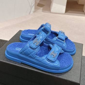 Chanel Quilted Calfskin Shearling Wool Flat Slides Sandal with Chain CC Sky Blue 2024 (KL-241121154)