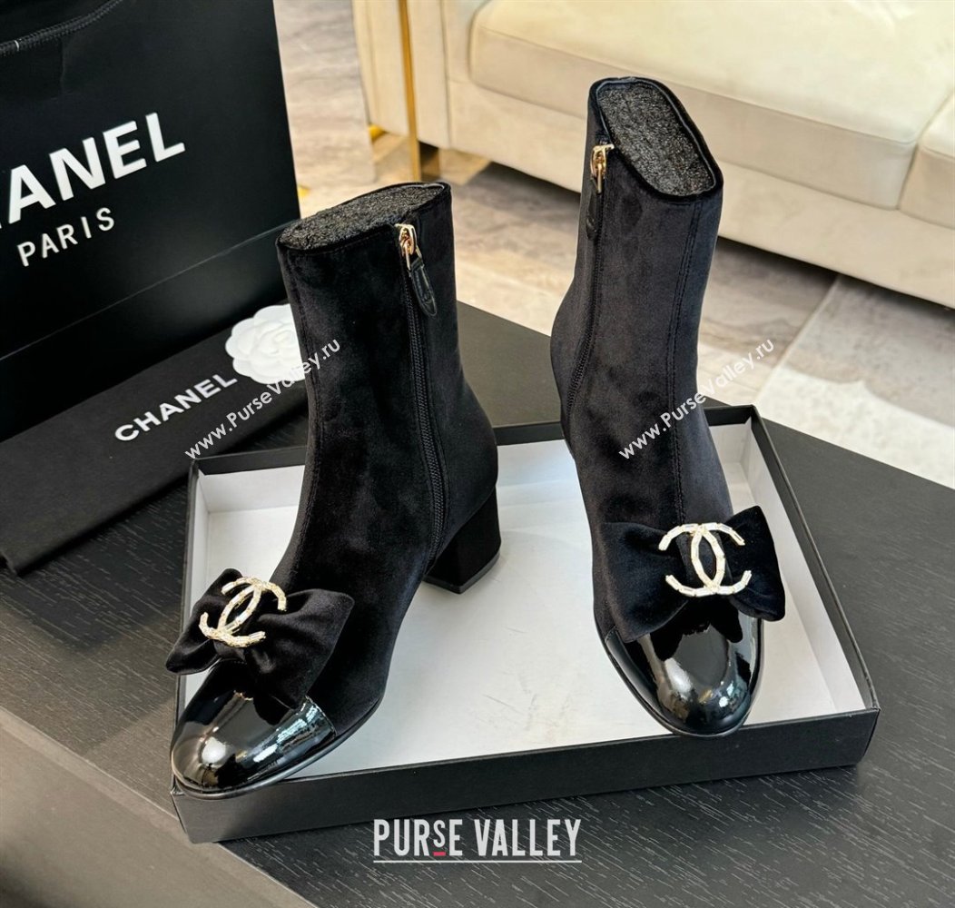 Chanel Velvet Heel Ankle Boots with Strass CC Bow Black 2024 CH112103 (SS-241121021)