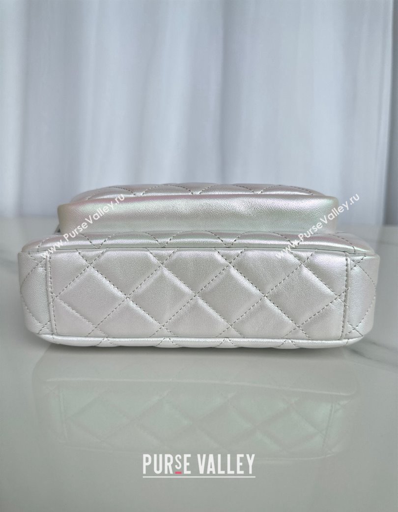 Chanel Iridescent Metallic Lambskin Clutch with Chain AP4349 Silver 2024 (yezi-241206045)