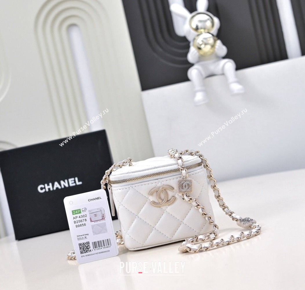 Chanel Lambskin Clutch with Chain AP4302 White 2024 (yezi-241207076)