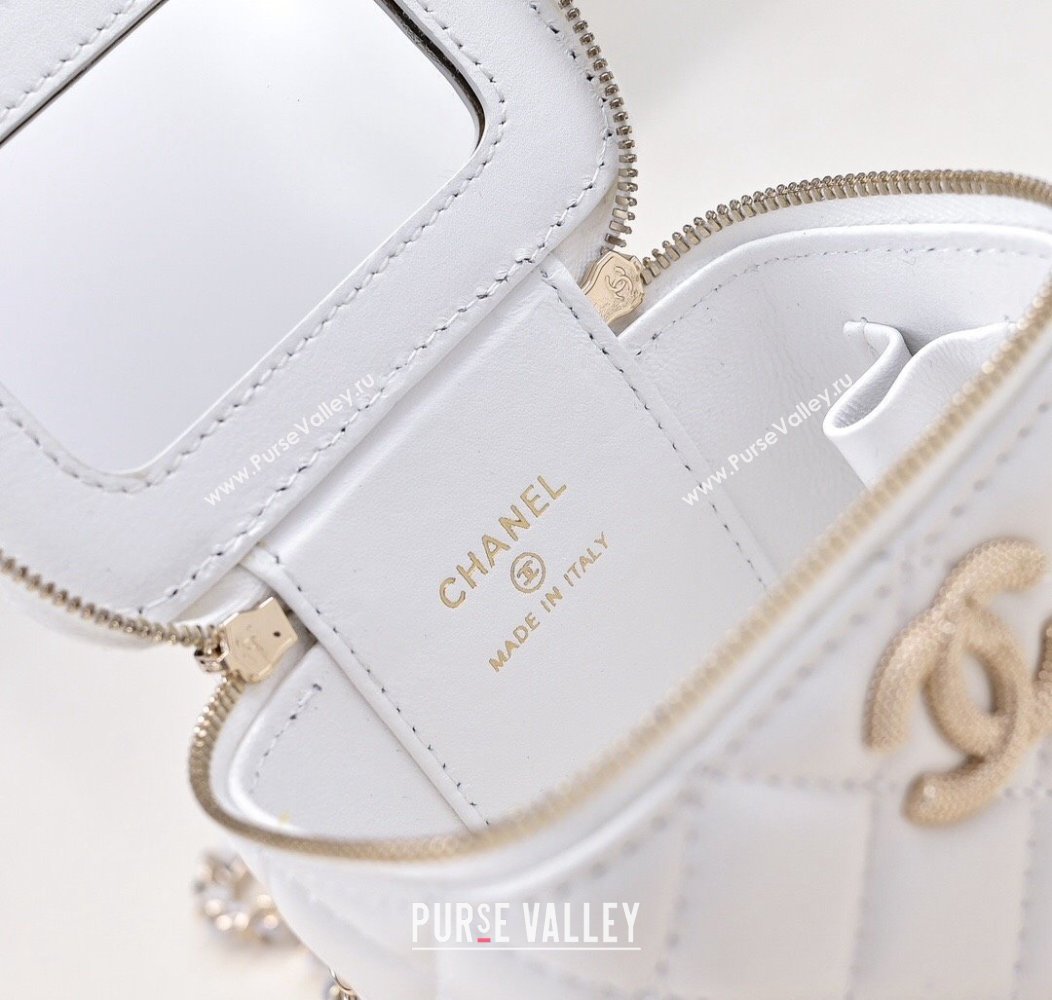 Chanel Lambskin Clutch with Chain AP4302 White 2024 (yezi-241207076)