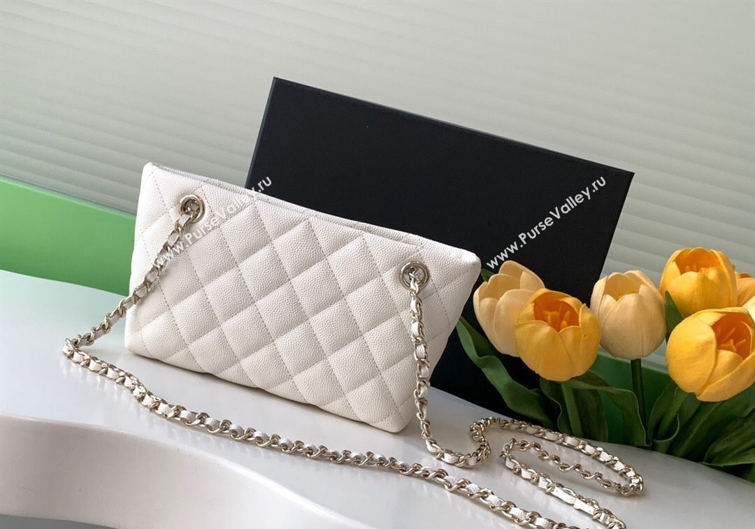 Chanel Grained Shiny Calfskin Classic Clutch with Chain AP4423 White 2024 (yezi-241207018)