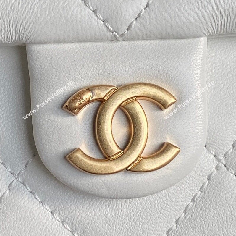 Chanel Shiny Lambskin Maxi Hobo Bag AS5302 White 2024 1206 (yezi-241206010)