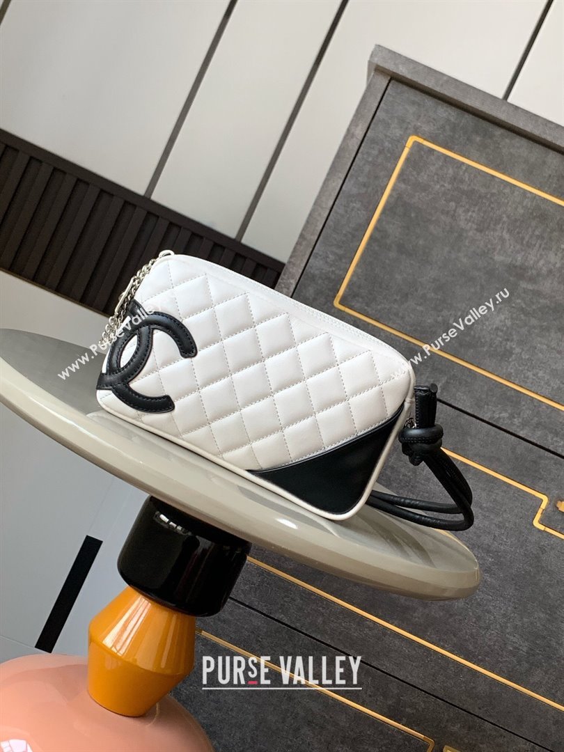 Chanel Quilted Calfskin Camera bag with Maxi CC A6328 White 2024 (yezi-241206051)