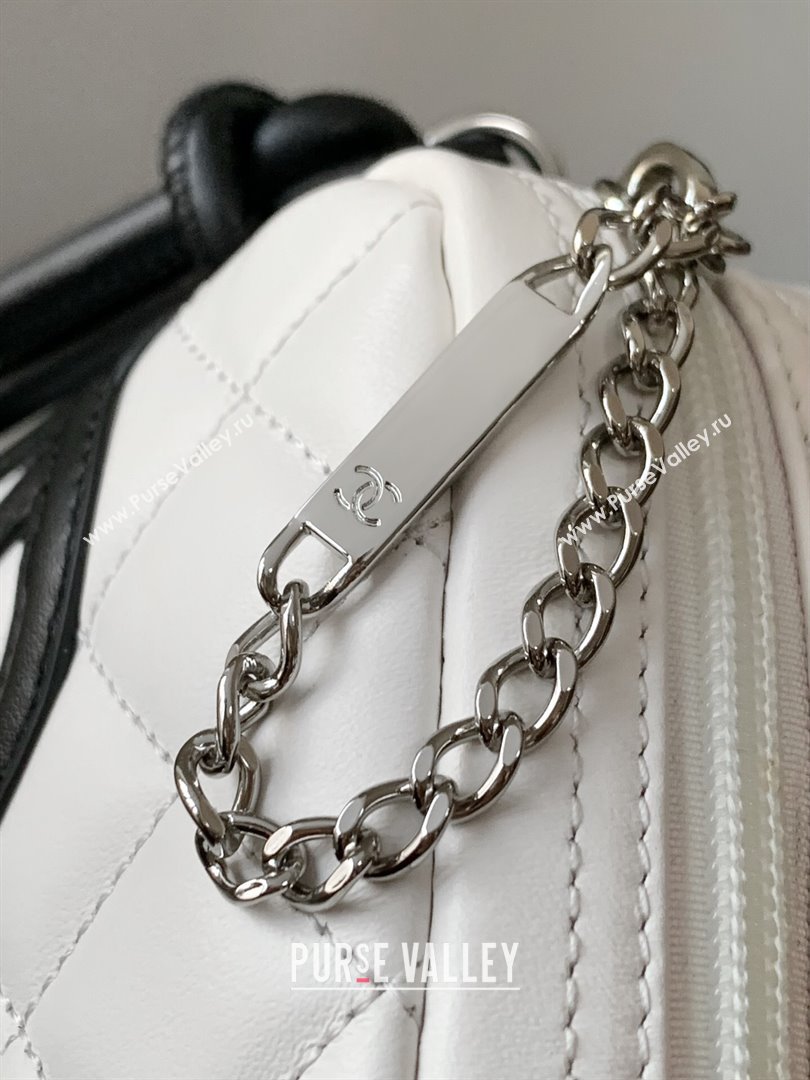 Chanel Quilted Calfskin Camera bag with Maxi CC A6328 White 2024 (yezi-241206051)