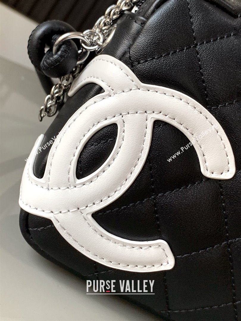 Chanel Quilted Calfskin Camera bag with Maxi CC A6328 Black 2024 (yezi-241206052)