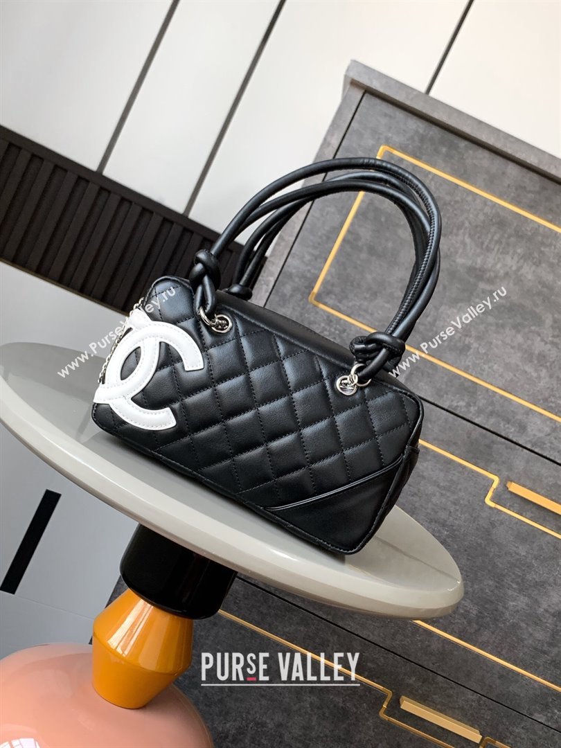 Chanel Quilted Calfskin Bowling bag with Maxi CC A6329 Black/White 2024 (yezi-241206053)