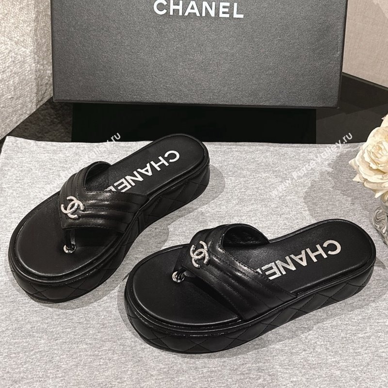 Chanel Chevron Lambskin Platform Thong Slides Sandal 4.5cm Black 2024 G46108 (MD-250102132)