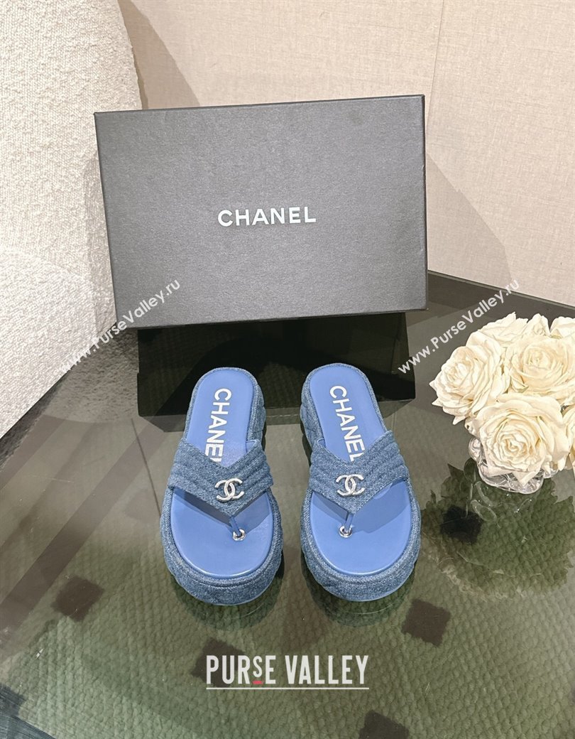 Chanel Chevron Denim Platform Thong Slides Sandal 4.5cm Blue 2024 G46108 (MD-250102137)