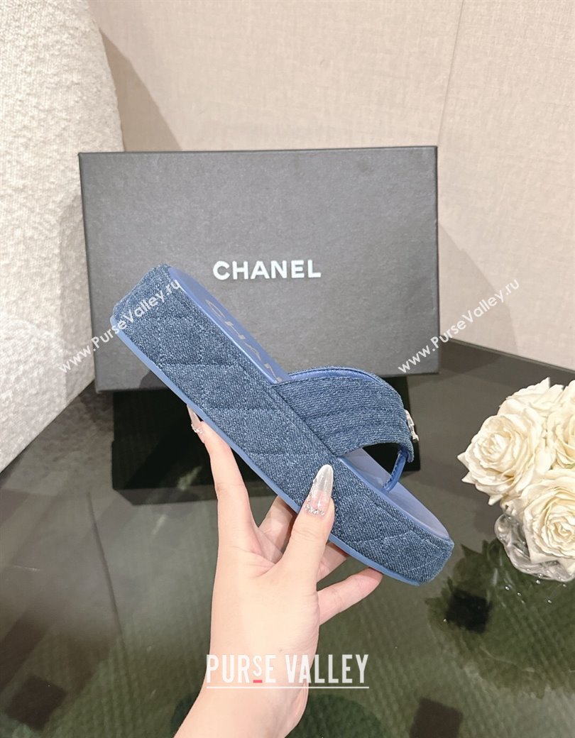 Chanel Chevron Denim Platform Thong Slides Sandal 4.5cm Blue 2024 G46108 (MD-250102137)