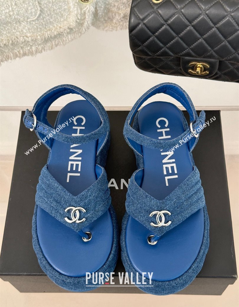 Chanel Chevron Denim Platform Thong Sandals 4.5cm Blue 2024 G46108 (MD-250102123)