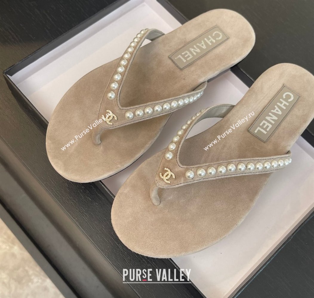 Chanel Suede Flat Thong Slide Sandals with Pearls G46205 Khaki Grey 2024 (MD-240102052)