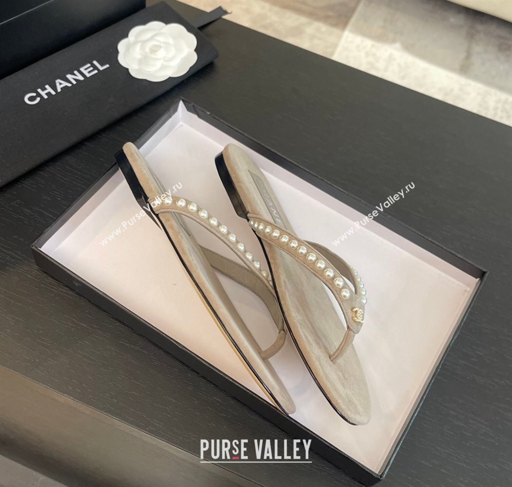 Chanel Suede Flat Thong Slide Sandals with Pearls G46205 Khaki Grey 2024 (MD-240102052)