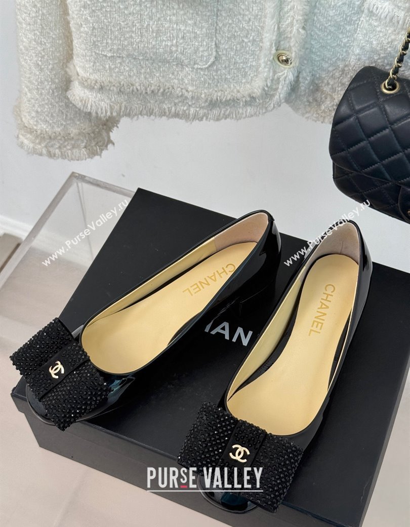 Chanel Patent Calfskin Pumps with Strass Bow Black 2024 CH010303 (MD-250103018)