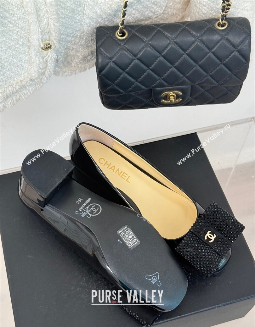 Chanel Patent Calfskin Pumps with Strass Bow Black 2024 CH010303 (MD-250103018)