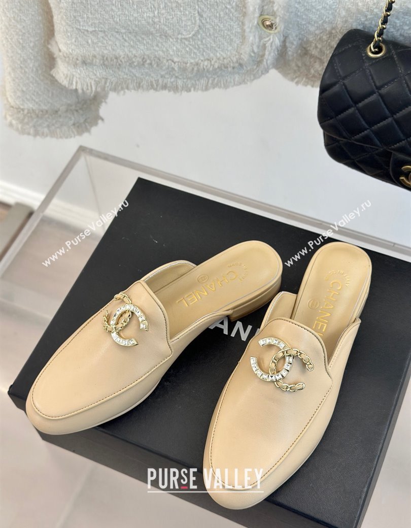 Chanel Lambskin Flat Mules with Strass and Chain CC G46157 Beige 2024 (MD-250102104)