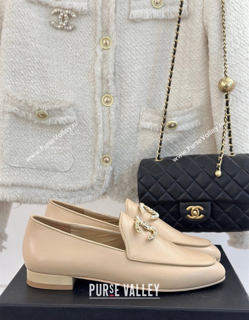 Chanel Lambskin Loafers with Strass and Chain CC G46157 Beige 2024 (MD-250102092)