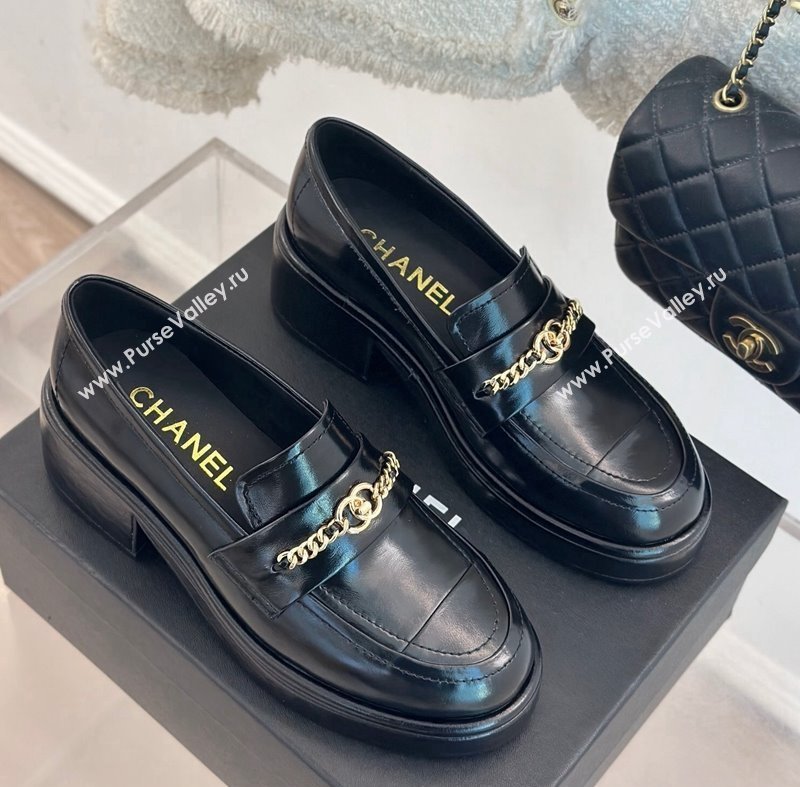 Chanel Oil Calfskin Loafers with Chain Black 2024 G46068 (MD-250103020)