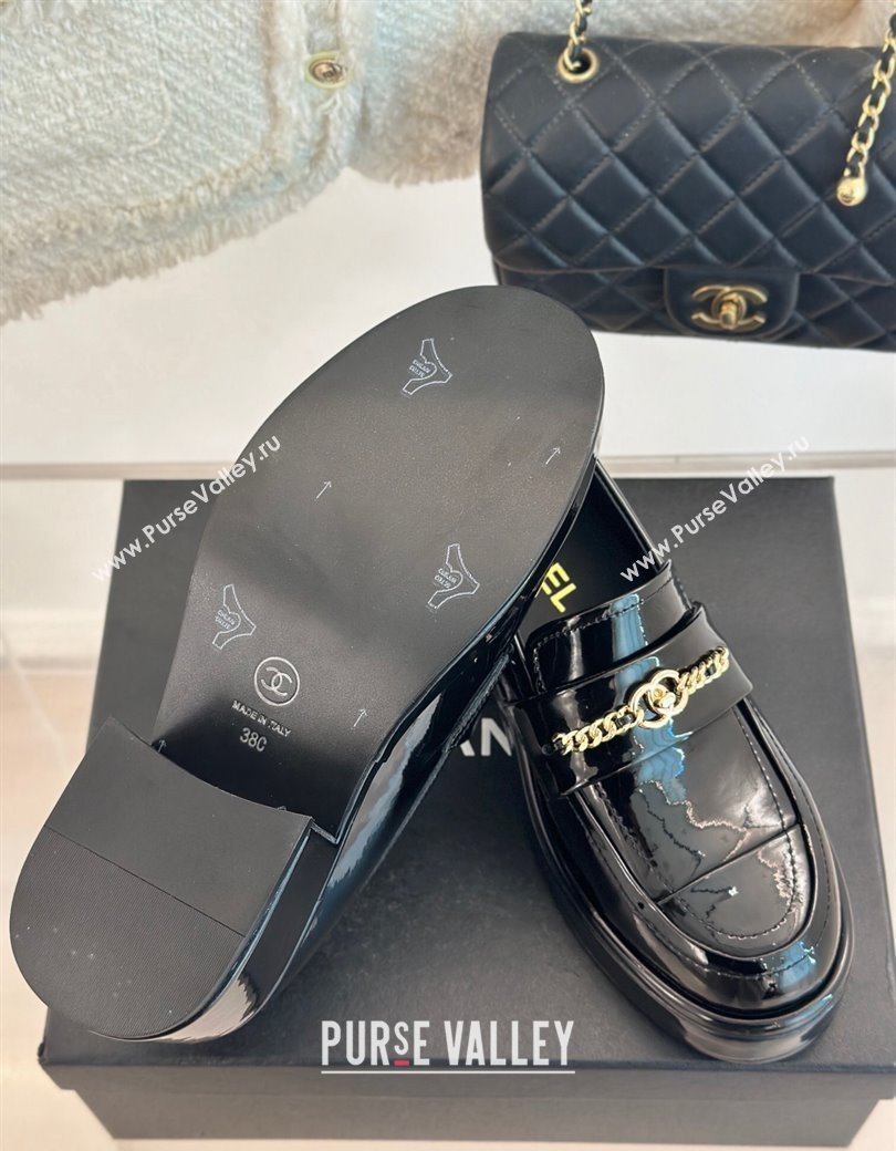 Chanel Patent Calfskin Loafers with Chain Black 2024 G46068 (MD-250103021)