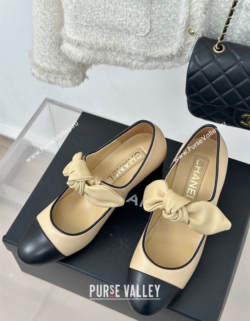 Chanel Lambskin Patent Leather Mary Janes Pumps with Knot Bow Beige 2025 G46149 (MD-250103031)