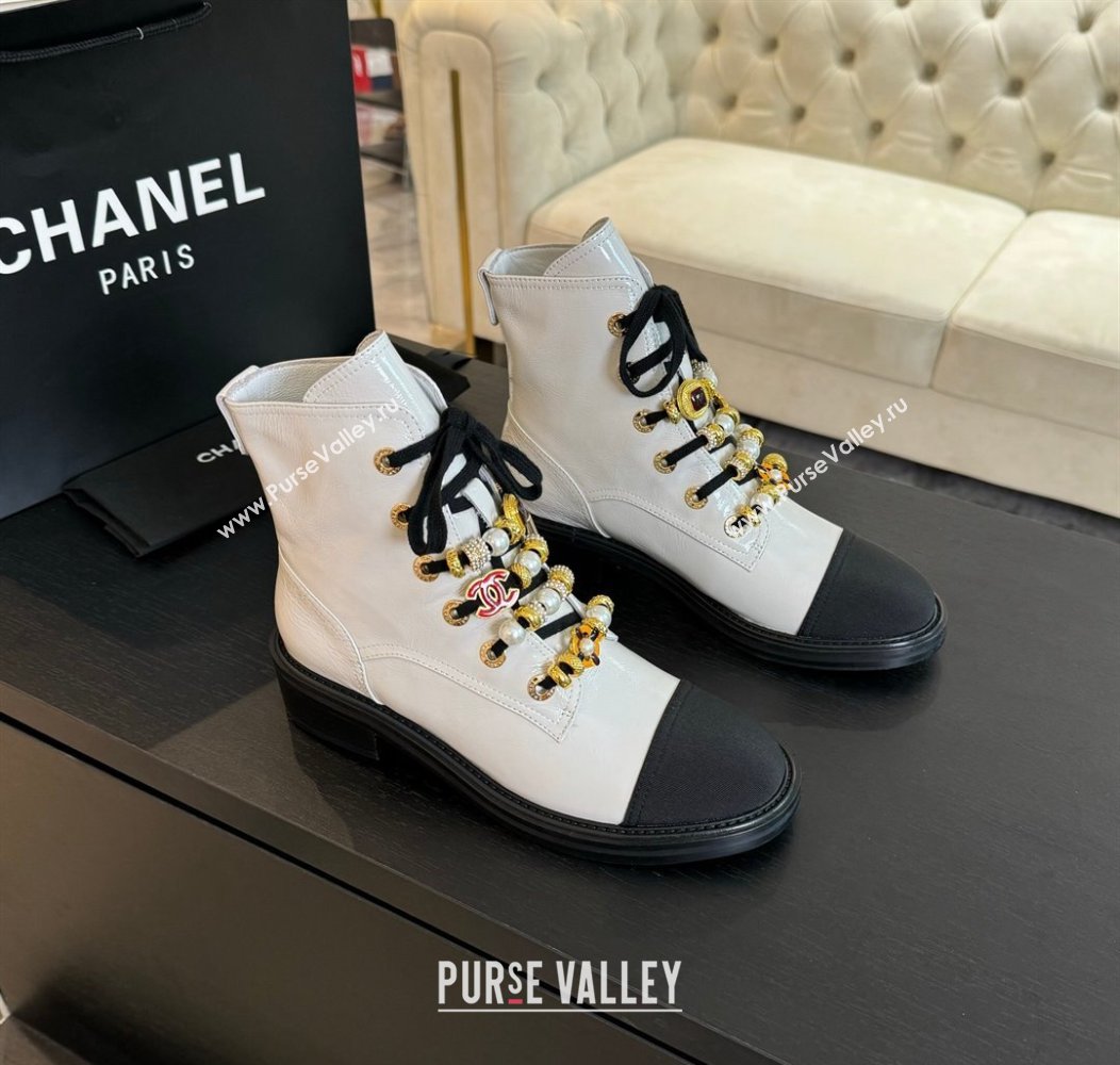 Chanel Crumpled Shiny Calfskin Grosgrain Ankle Boots with Beads Charm White 2024 (MD-250103066)