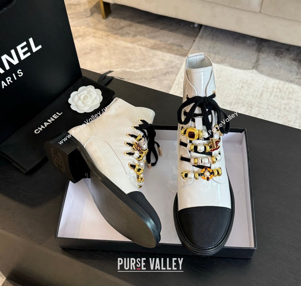 Chanel Crumpled Shiny Calfskin Grosgrain Ankle Boots with Beads Charm White 2024 (MD-250103066)