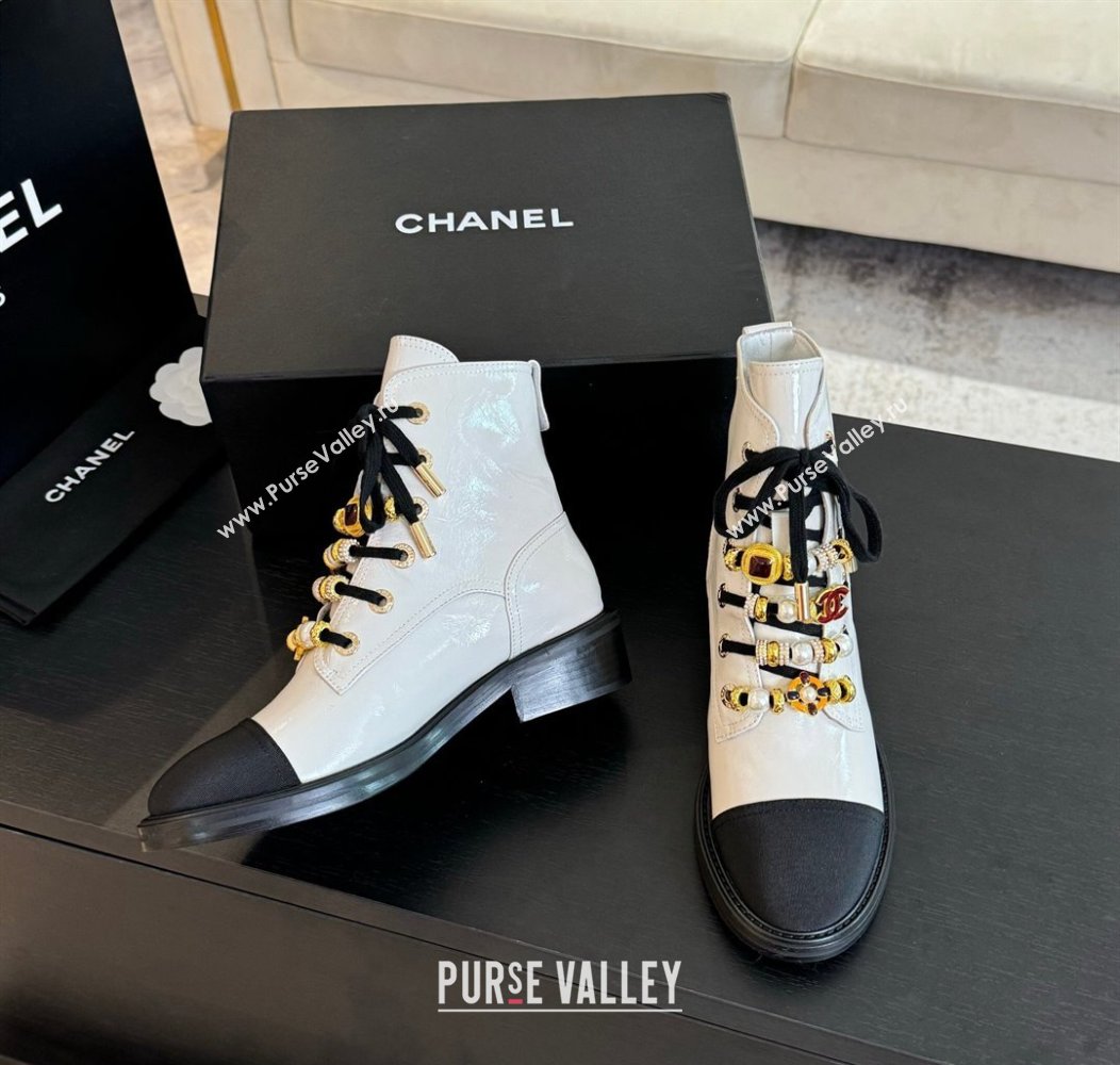 Chanel Crumpled Shiny Calfskin Grosgrain Ankle Boots with Beads Charm White 2024 (MD-250103066)