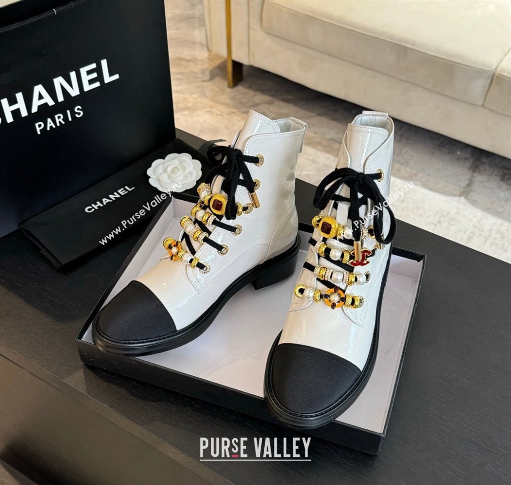 Chanel Crumpled Shiny Calfskin Grosgrain Ankle Boots with Beads Charm White 2024 (MD-250103066)