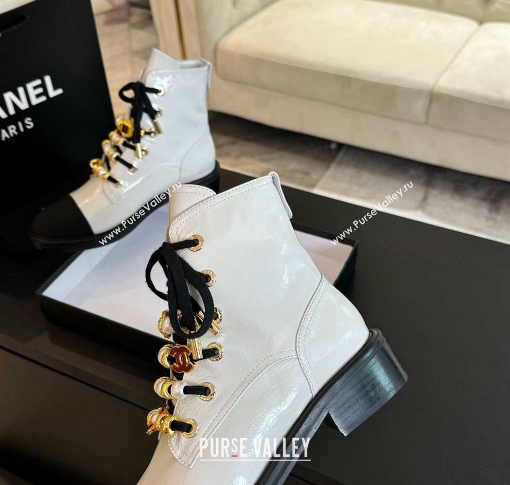 Chanel Crumpled Shiny Calfskin Grosgrain Ankle Boots with Beads Charm White 2024 (MD-250103066)