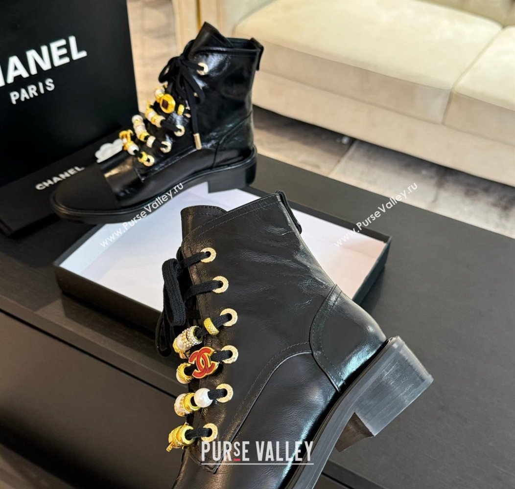 Chanel Crumpled Shiny Calfskin Grosgrain Ankle Boots with Beads Charm Black 2024 (MD-250103067)