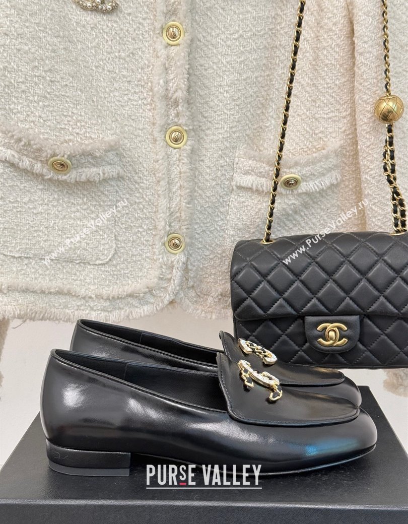 Chanel Shiny Calfskin Loafers with Strass and Chain CC G46157 Black 2024 (MD-250102088)