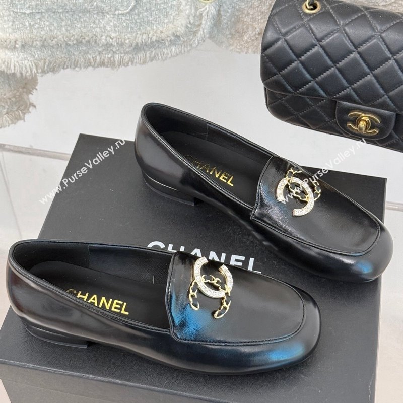 Chanel Shiny Calfskin Loafers with Strass and Chain CC G46157 Black 2024 (MD-250102088)