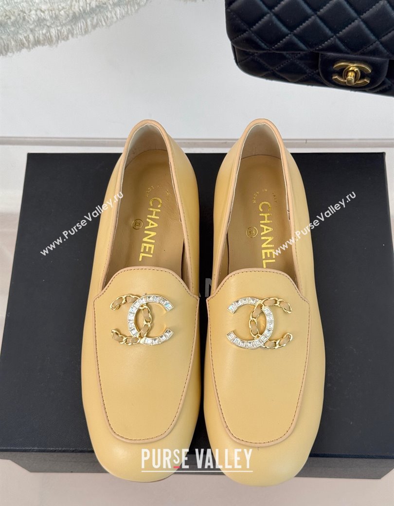 Chanel Lambskin Loafers with Strass and Chain CC G46157 Yellow 2024 (MD-250102090)