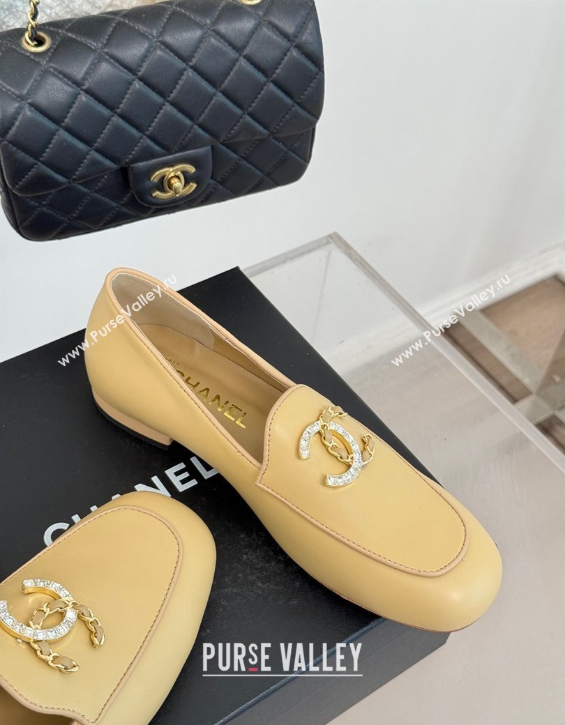 Chanel Lambskin Loafers with Strass and Chain CC G46157 Yellow 2024 (MD-250102090)