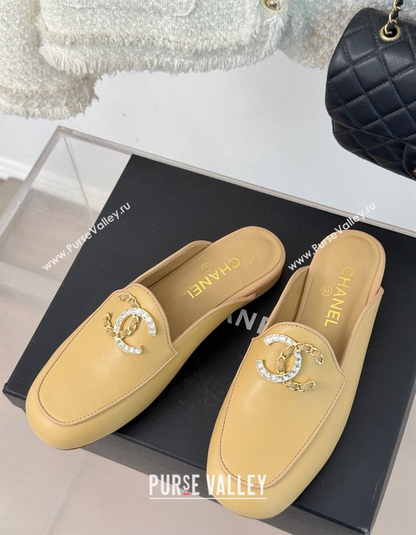 Chanel Lambskin Flat Mules with Strass and Chain CC G46157 Yellow 2024 (MD-250102100)