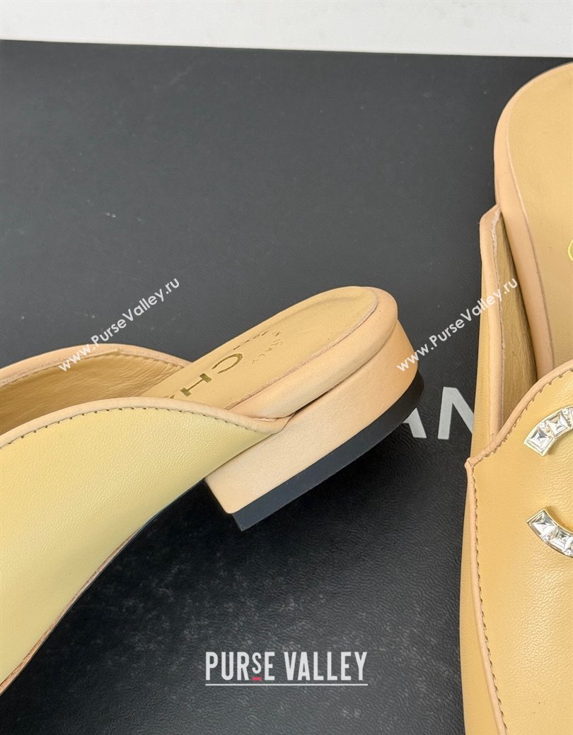 Chanel Lambskin Flat Mules with Strass and Chain CC G46157 Yellow 2024 (MD-250102100)