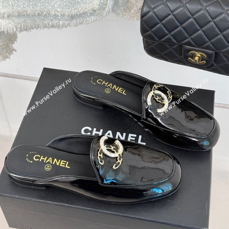 Chanel Patent Calfskin Flat Mules with Strass and Chain CC G46157 Black 2024 (MD-250102101)