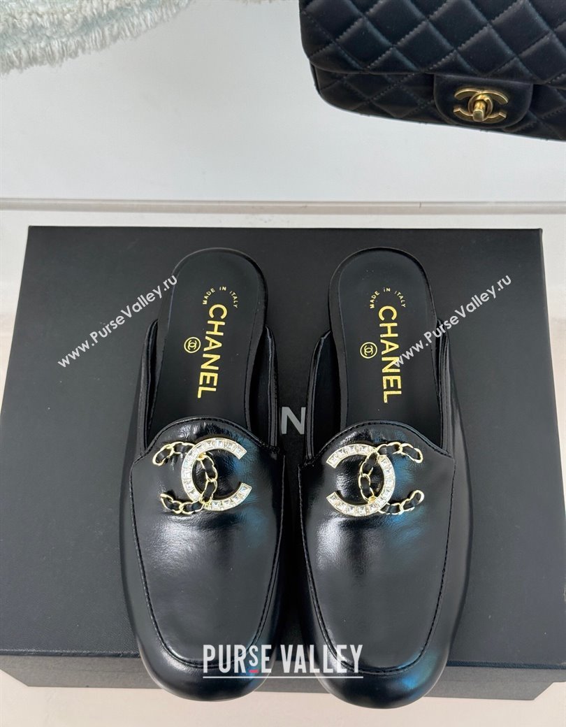 Chanel Shiny Calfskin Flat Mules with Strass and Chain CC G46157 Black 2024 (MD-250102102)