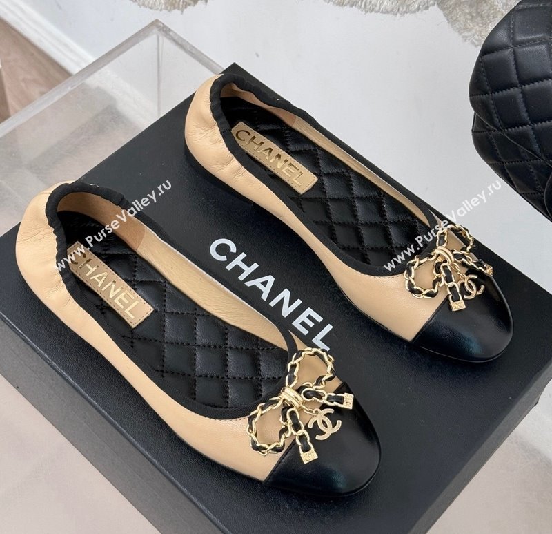 Chanel Lambskin Ballet Flats with Chain Bow Beige 2024 CH010211 (MD-250102110)