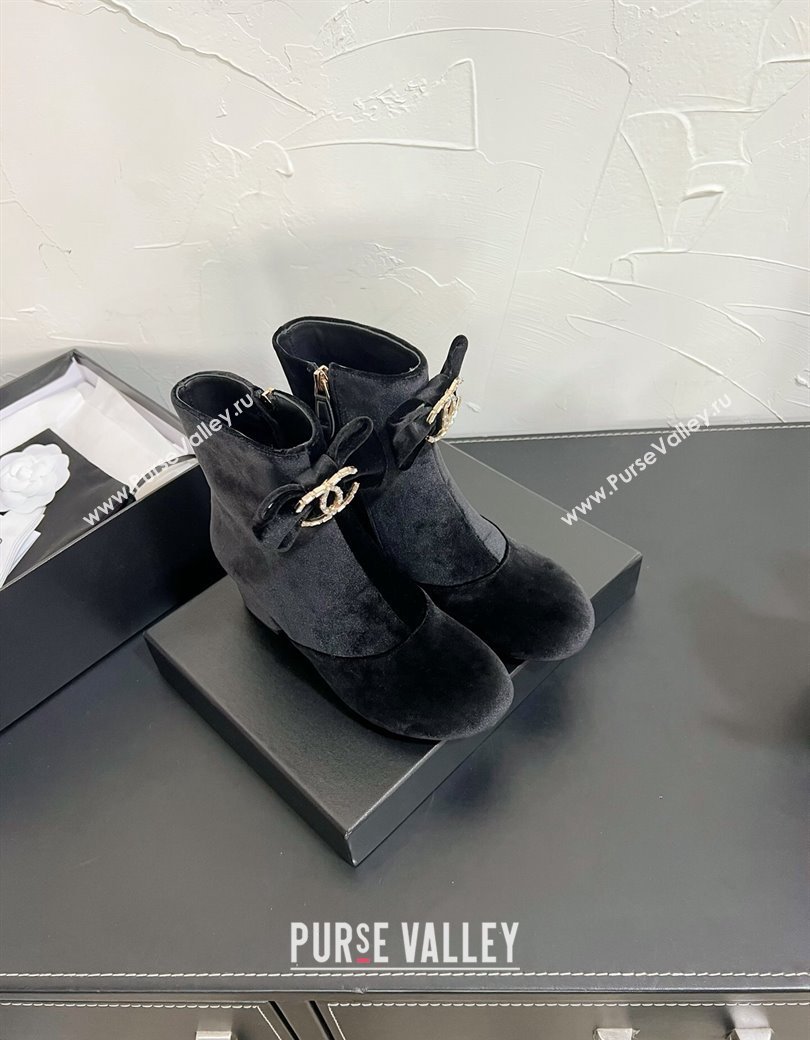 Chanel Velvet Heel Ankle Boots 5.5cm with Bow Black 2025 CH010307 (SS-250103072)