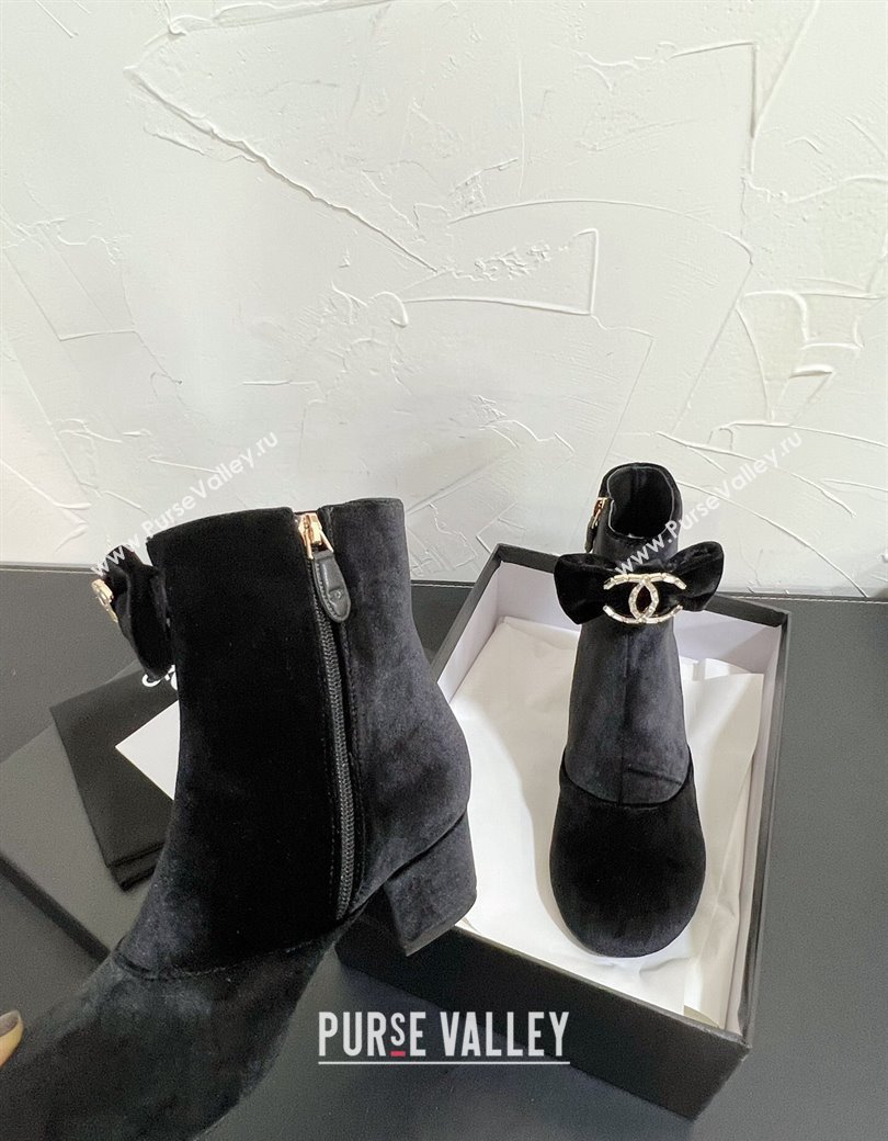 Chanel Velvet Heel Ankle Boots 5.5cm with Bow Black 2025 CH010307 (SS-250103072)