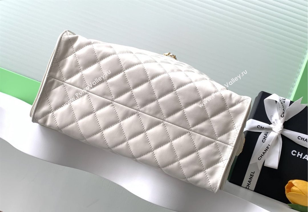 Chanel Quilted Calfskin Large Hobo bag AS5311 White 2025 (yezi-250111032)