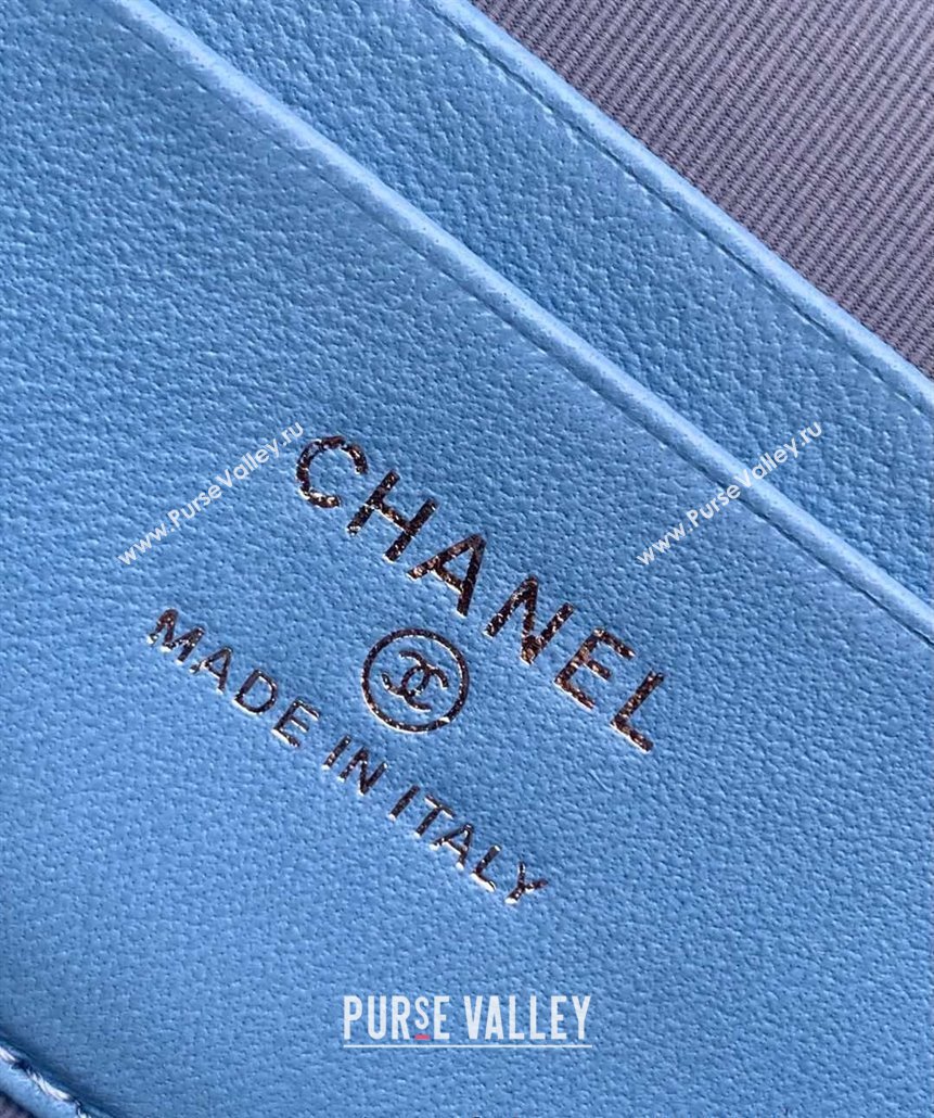 Chanel Light Blue Denim Long Vanity Case with Chain 2025 AP4407 (yezi-250113035)