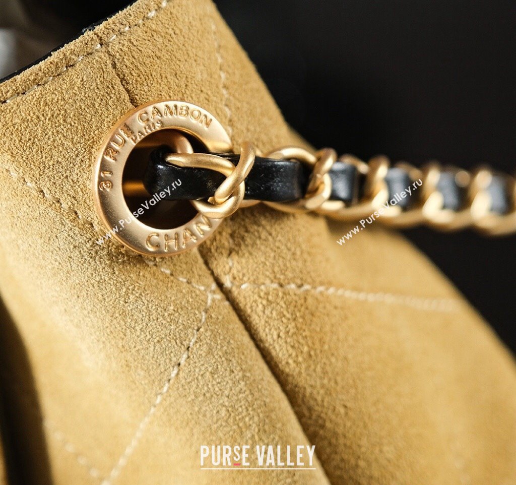 Chanel Quilted Suede and Calfskin Flap Bag with Top Handle Yellow/Black 2025 (yezi-250113036)