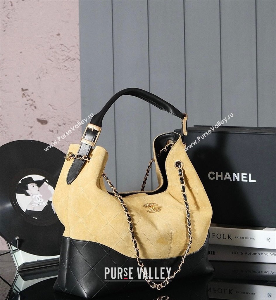 Chanel Quilted Suede and Calfskin Hobo Bag Yellow/Black 2025 (yezi-250113037)