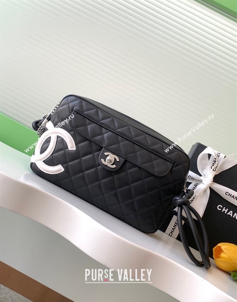 Chanel Quilted Calfskin Leather Camera Bag with Maxi CC Black/White2 2025 AS6326 (yezi-250111056)