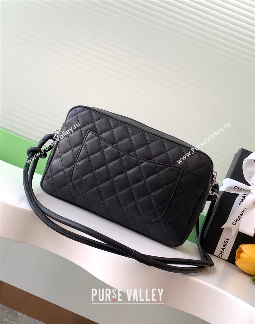 Chanel Quilted Calfskin Leather Camera Bag with Maxi CC Black/White2 2025 AS6326 (yezi-250111056)